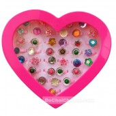 Hộp đồ chơi nhẫn tim