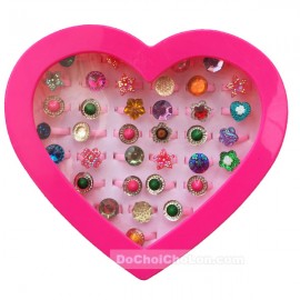 Hộp đồ chơi nhẫn tim